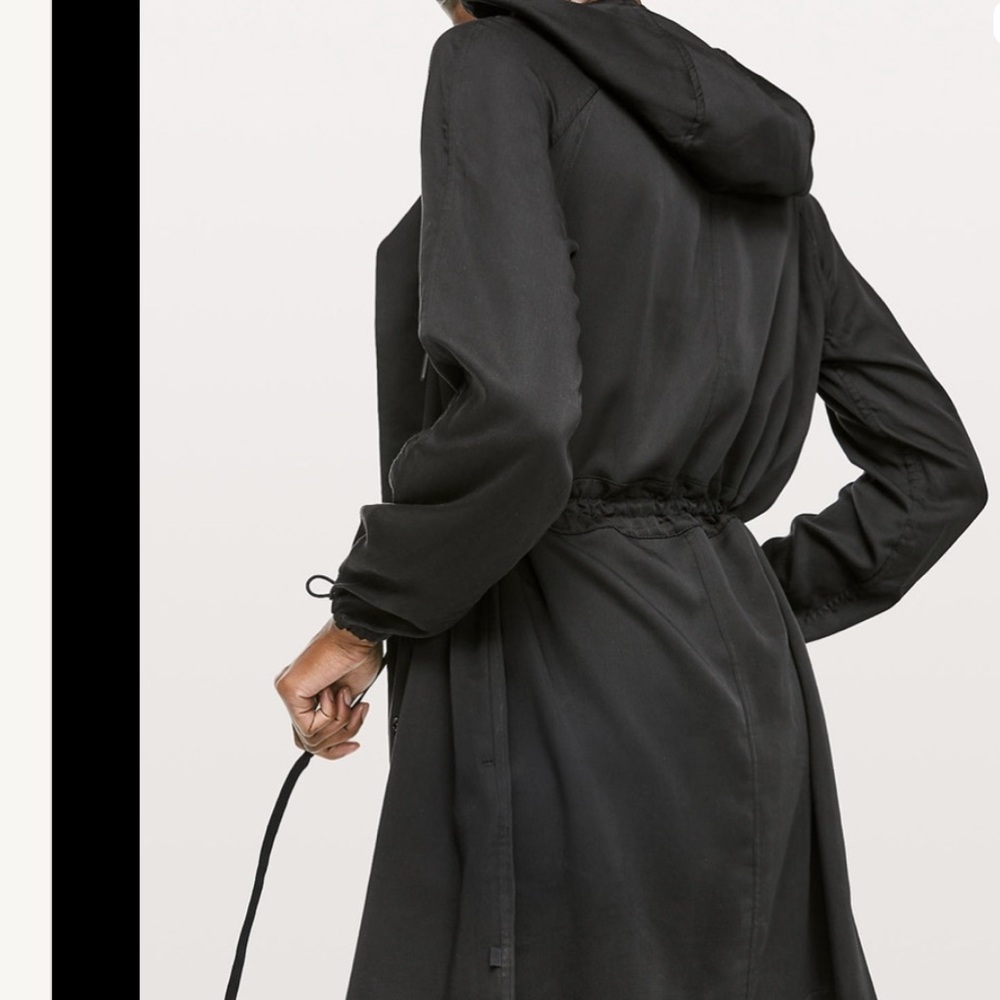 Lululemon City Stroll Trench Coat Sz 8
